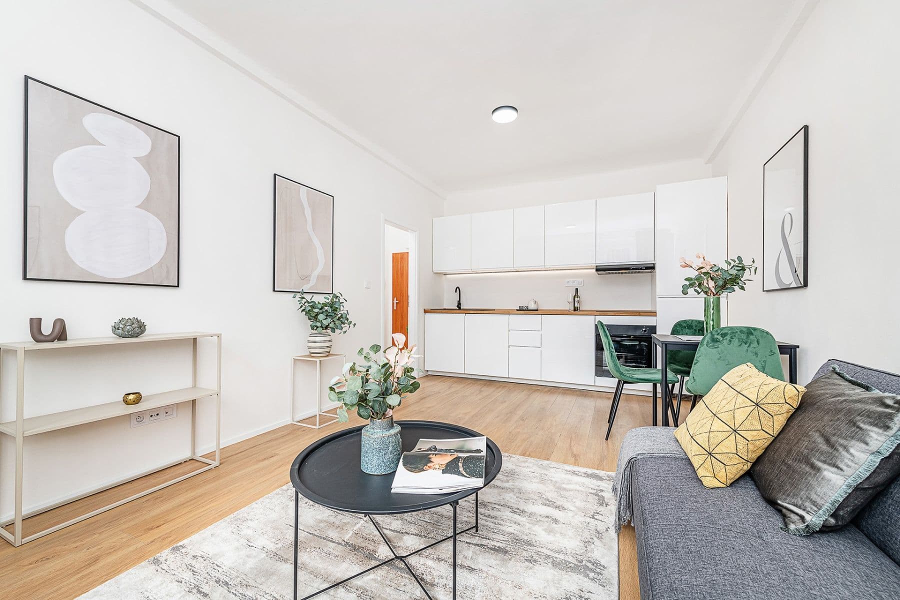 Predaj bytu 2-izbový 39 m², Průběžná, Praha, Praha Predaj bytu 2-izbový 39 m², Průběžná, Praha, Praha