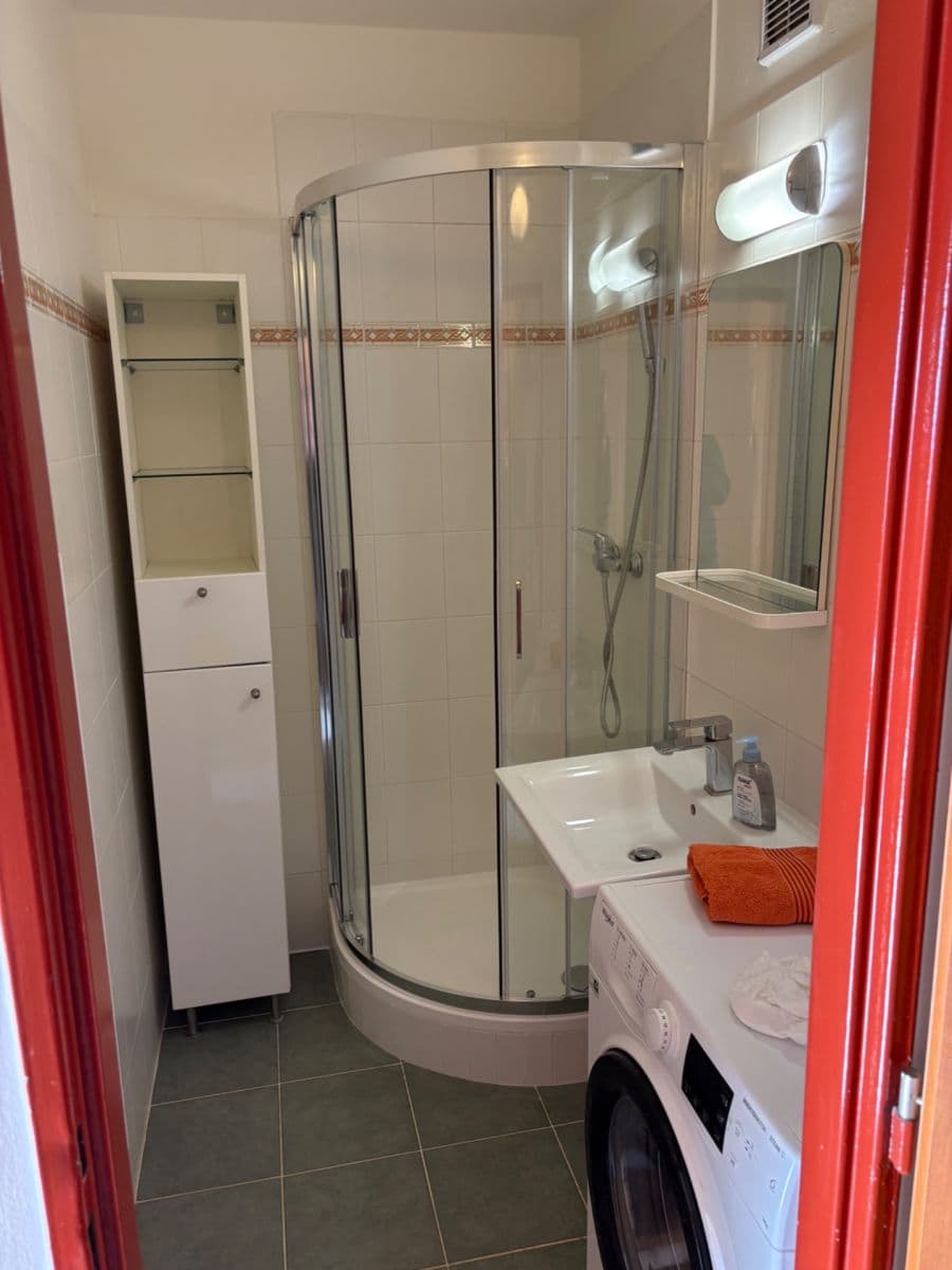 Prenájom bytu 2-izbový 45 m², Kurkova, Praha, Praha Prenájom bytu 2-izbový 45 m², Kurkova, Praha, Praha