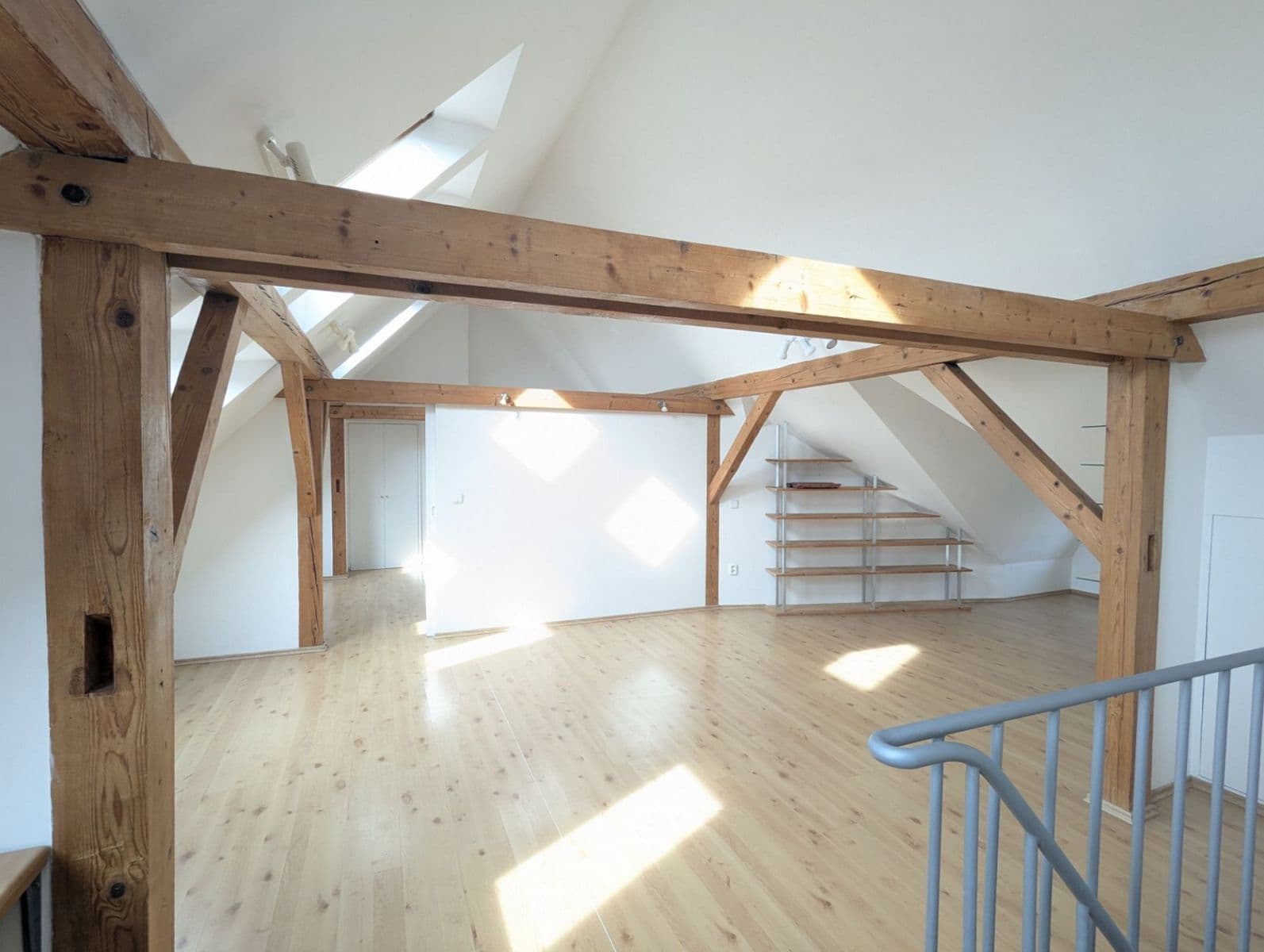 Prenájom bytu 2-izbový 67 m², Evropská, Praha, Praha Prenájom bytu 2-izbový 67 m², Evropská, Praha, Praha