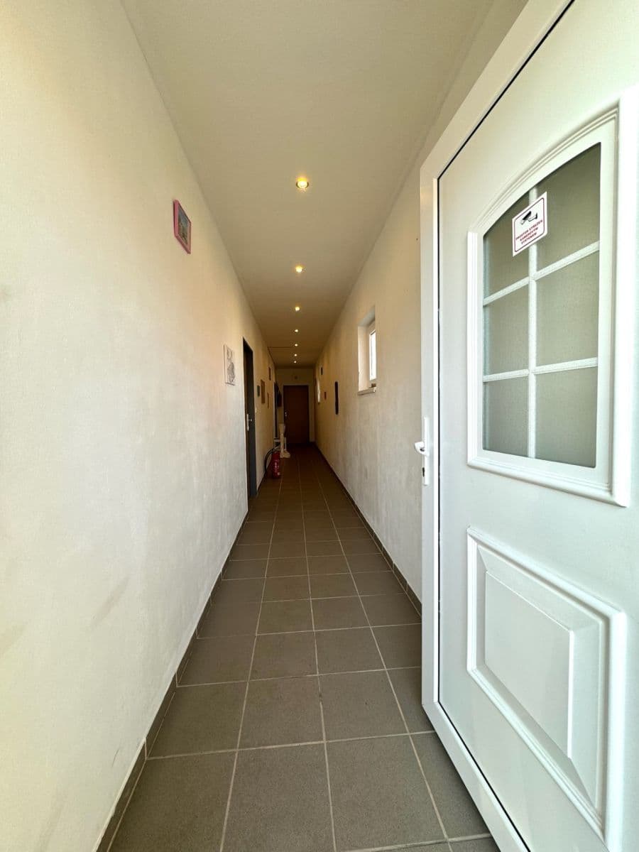 Prenájom bytu 3-izbový 48 m², Zbraslavice, Středočeský kraj Prenájom bytu 3-izbový 48 m², Zbraslavice, Středočeský kraj