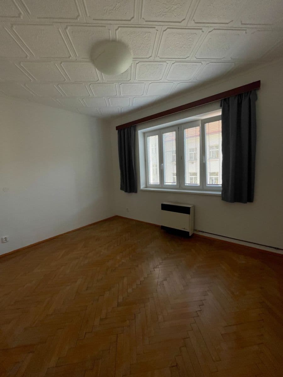 Prenájom bytu 2-izbový 47 m², Holandská, Praha, Praha Prenájom bytu 2-izbový 47 m², Holandská, Praha, Praha