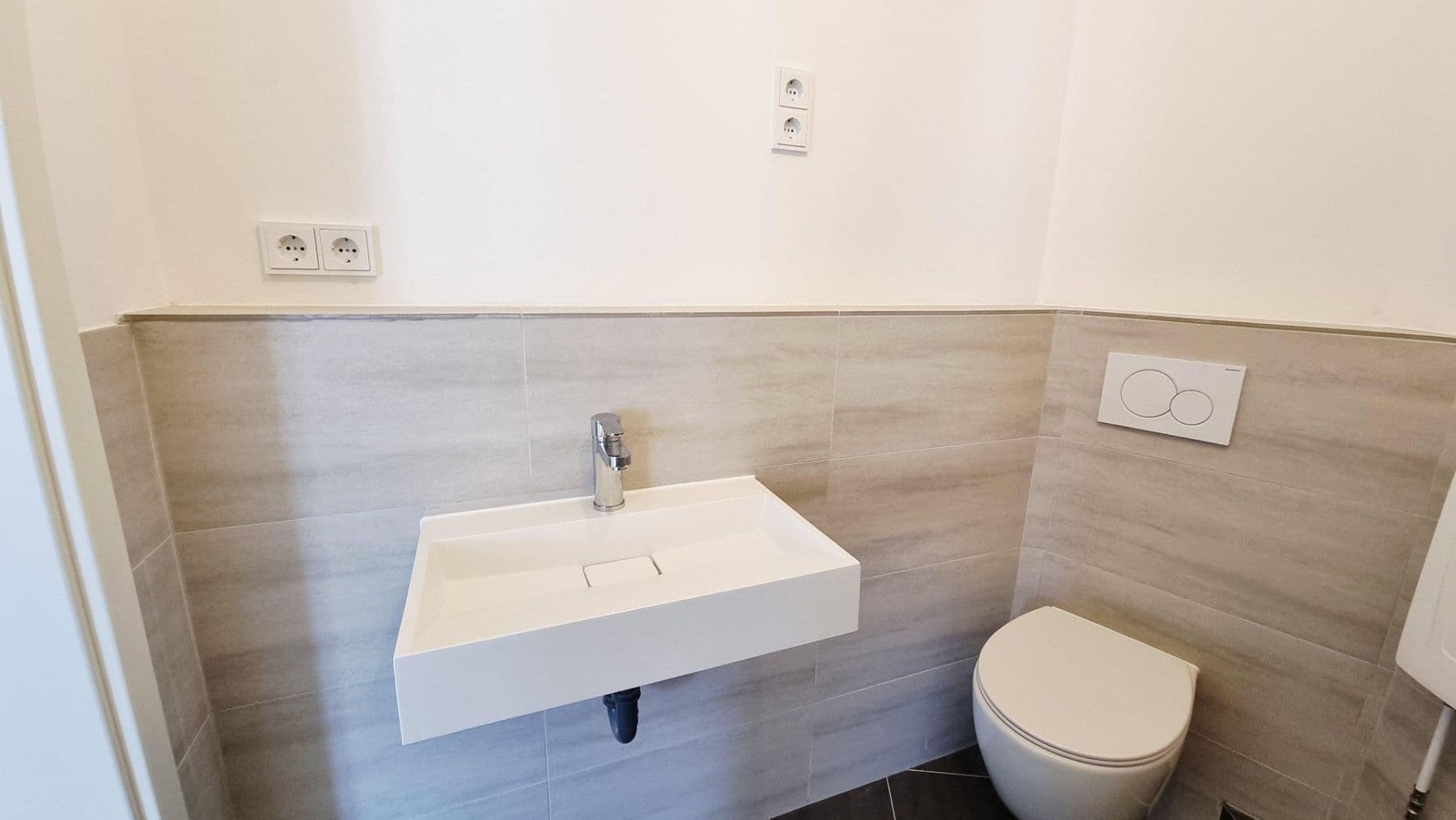 Prenájom bytu 4-izbový 90 m², Koogstrasse 46, Brunsbüttel, Šlezvicko-Holštajnsko Prenájom bytu 4-izbový 90 m², Koogstrasse 46, Brunsbüttel, Šlezvicko-Holštajnsko