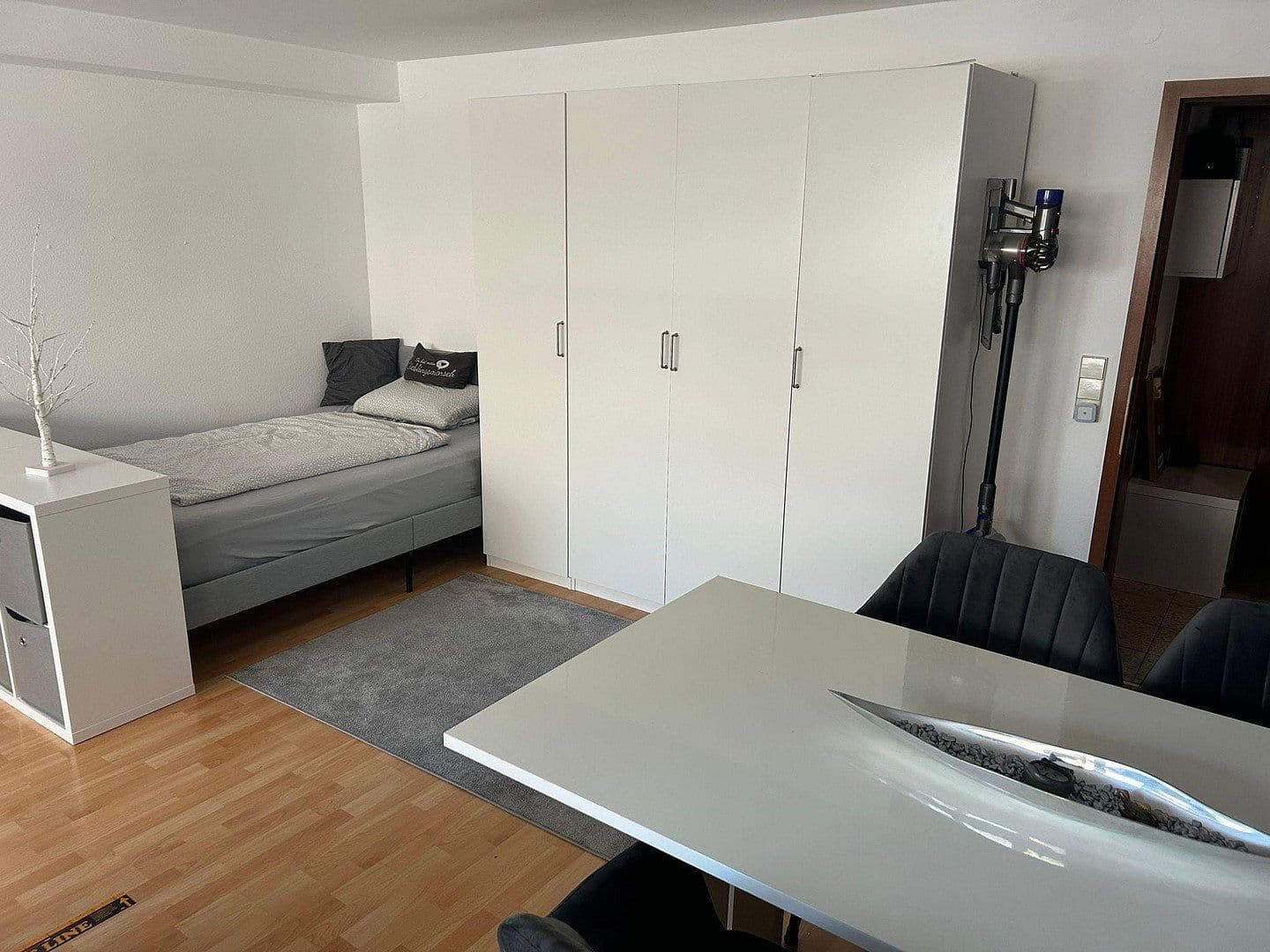 Prenájom bytu 1-izbový 48 m², Berner Str. 21, Stuttgart, Bádensko-Wurttembersko Prenájom bytu 1-izbový 48 m², Berner Str. 21, Stuttgart, Bádensko-Wurttembersko