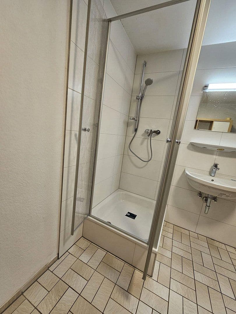 Prenájom bytu 1-izbový 48 m², Berner Str. 21, Stuttgart, Bádensko-Wurttembersko Prenájom bytu 1-izbový 48 m², Berner Str. 21, Stuttgart, Bádensko-Wurttembersko