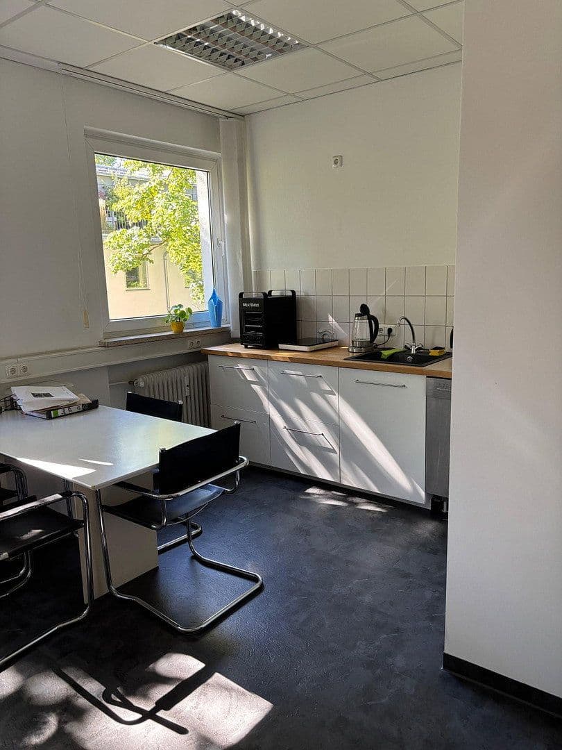 Prenájom kancelárie 218 m², München, Bavorsko Prenájom kancelárie 218 m², München, Bavorsko