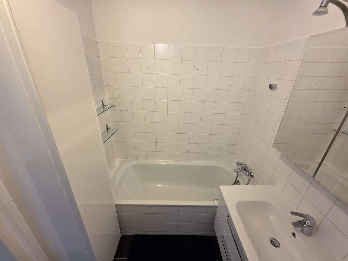 Prenájom bytu 2-izbový 72 m², Schwechat, Dolné Rakúsko Prenájom bytu 2-izbový 72 m², Schwechat, Dolné Rakúsko