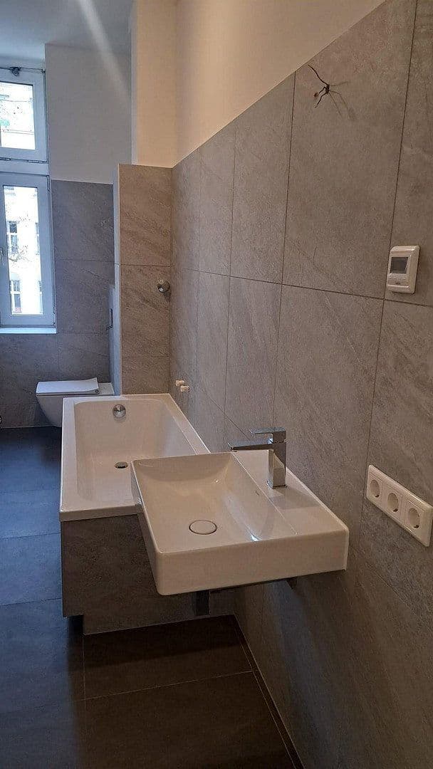 Prenájom bytu 2-izbový 63 m², Berlin, Berlín Prenájom bytu 2-izbový 63 m², Berlin, Berlín