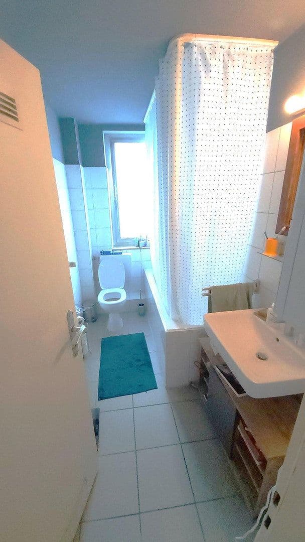 Prenájom bytu 2-izbový 68 m², Aachen, Severné Porýnie - Westfálsko Prenájom bytu 2-izbový 68 m², Aachen, Severné Porýnie - Westfálsko