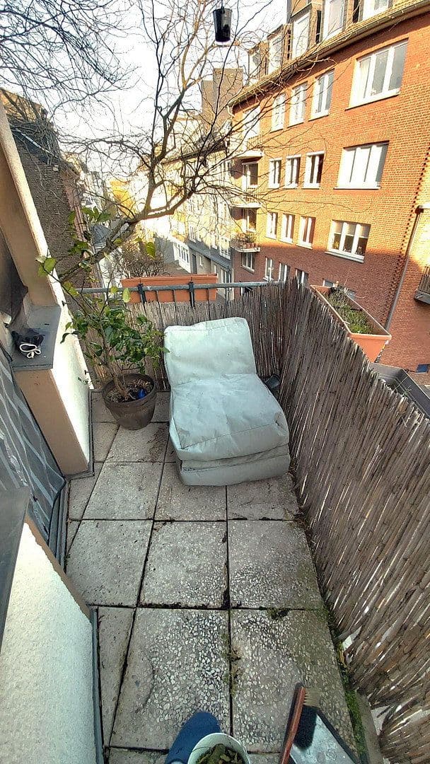 Prenájom bytu 2-izbový 68 m², Aachen, Severné Porýnie - Westfálsko Prenájom bytu 2-izbový 68 m², Aachen, Severné Porýnie - Westfálsko