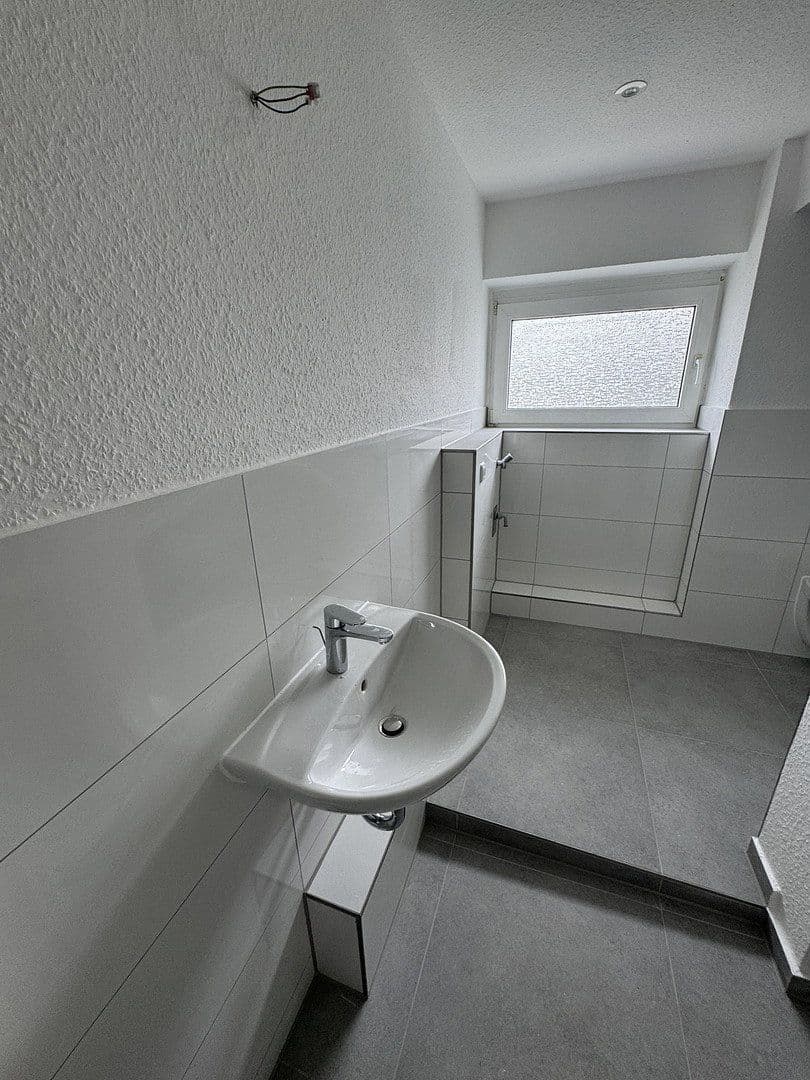 Prenájom bytu 2-izbový 80 m², Ernst-Holla-Str. 36, Moers, Severné Porýnie - Westfálsko Prenájom bytu 2-izbový 80 m², Ernst-Holla-Str. 36, Moers, Severné Porýnie - Westfálsko