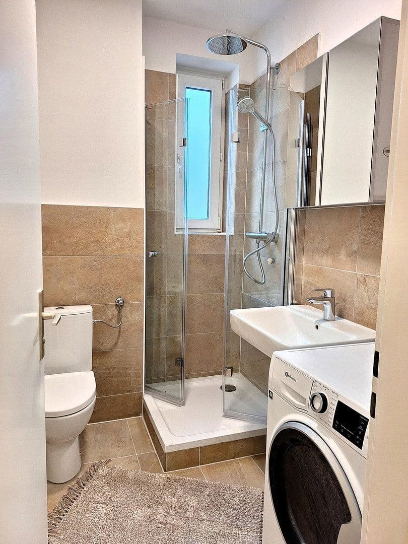 Prenájom bytu 2-izbový 52 m², Kastanienallee 52, Berlin, Berlín Prenájom bytu 2-izbový 52 m², Kastanienallee 52, Berlin, Berlín