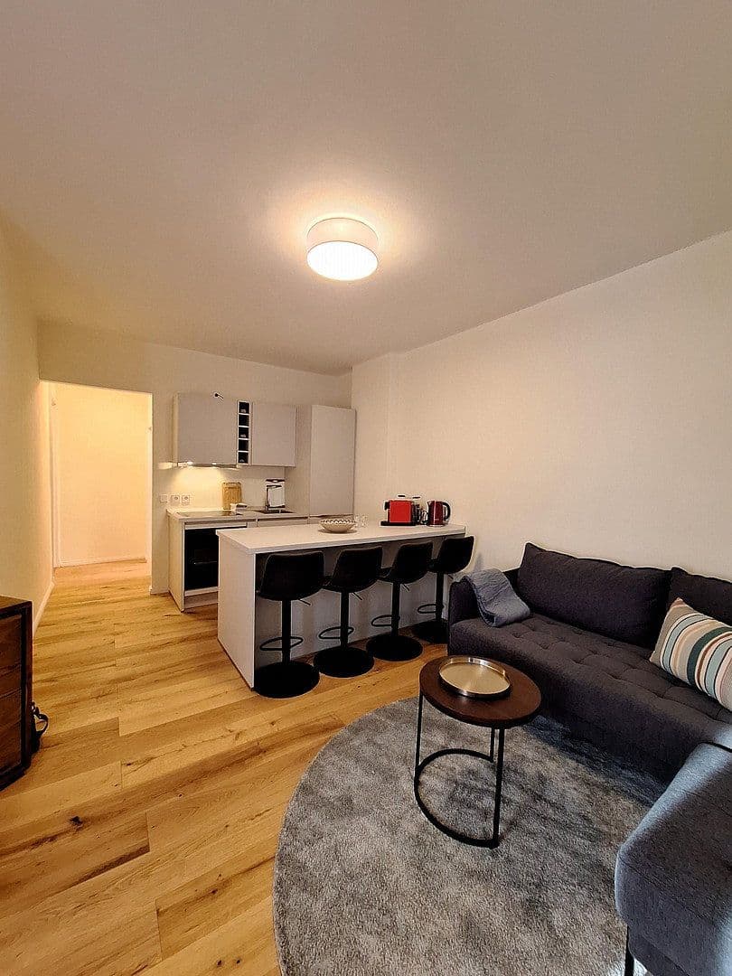 Prenájom bytu 2-izbový 52 m², Kastanienallee 52, Berlin, Berlín Prenájom bytu 2-izbový 52 m², Kastanienallee 52, Berlin, Berlín