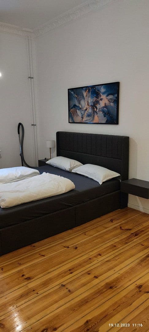 Prenájom bytu 2-izbový 65 m², Berlin, Berlín Prenájom bytu 2-izbový 65 m², Berlin, Berlín