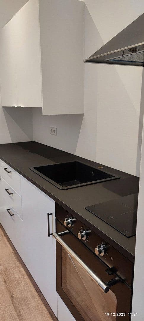 Prenájom bytu 2-izbový 65 m², Berlin, Berlín Prenájom bytu 2-izbový 65 m², Berlin, Berlín