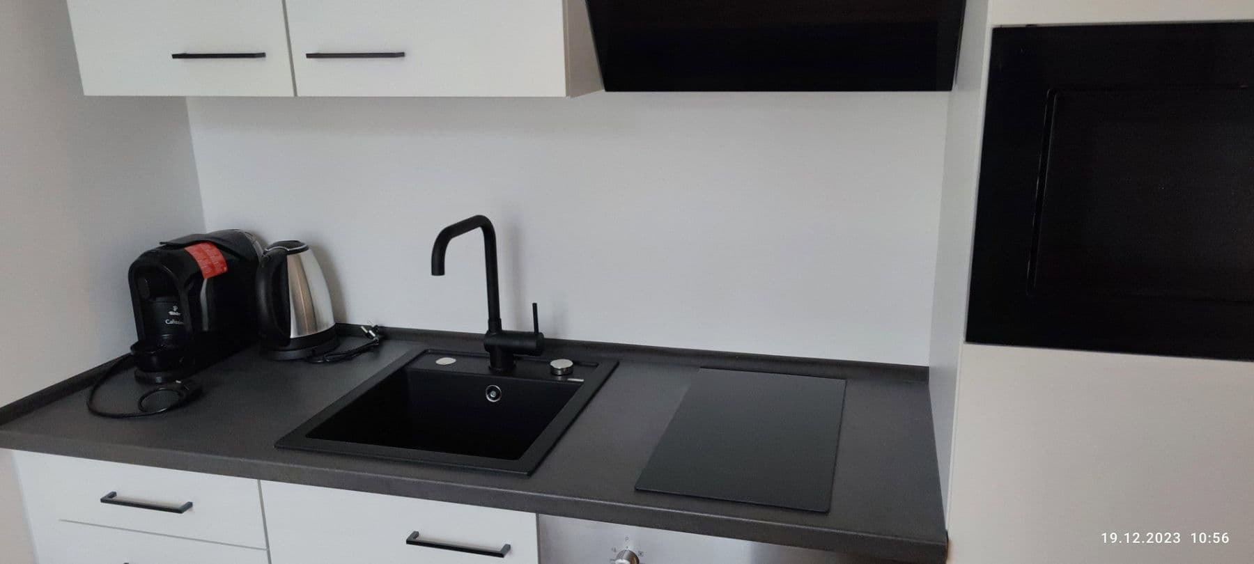 Prenájom bytu 2-izbový 65 m², Berlin, Berlín Prenájom bytu 2-izbový 65 m², Berlin, Berlín