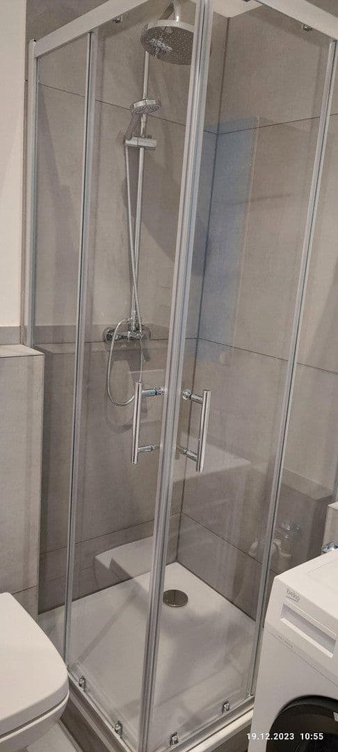 Prenájom bytu 2-izbový 65 m², Berlin, Berlín Prenájom bytu 2-izbový 65 m², Berlin, Berlín