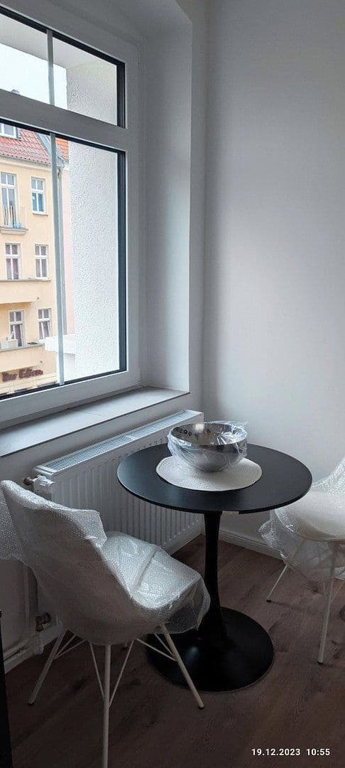 Prenájom bytu 2-izbový 65 m², Berlin, Berlín Prenájom bytu 2-izbový 65 m², Berlin, Berlín