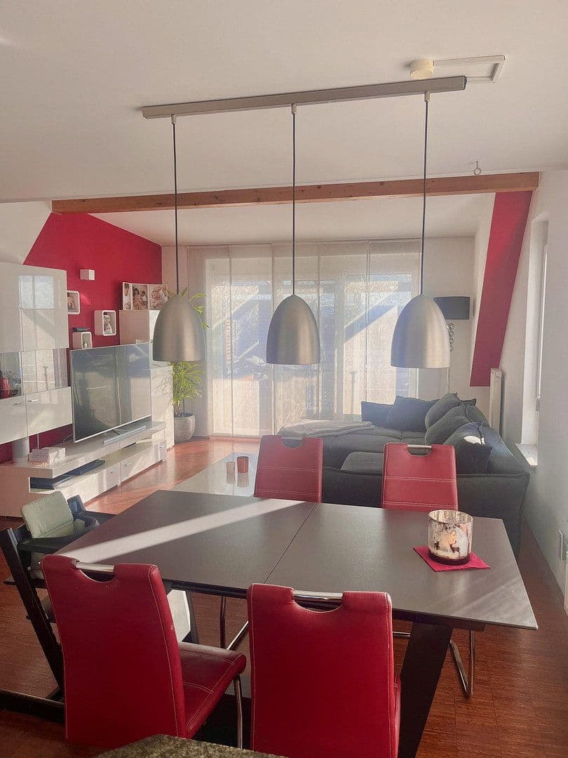 Prenájom bytu 4-izbový 118 m², Gärtringen, Bádensko-Wurttembersko Prenájom bytu 4-izbový 118 m², Gärtringen, Bádensko-Wurttembersko