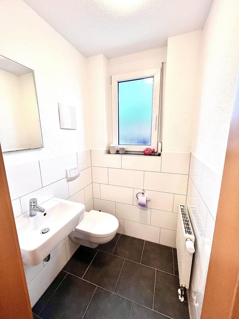 Prenájom bytu 4-izbový 118 m², Gärtringen, Bádensko-Wurttembersko Prenájom bytu 4-izbový 118 m², Gärtringen, Bádensko-Wurttembersko