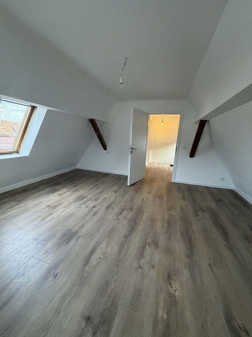 Predaj domu 115 m², pozemek 500 m², Untere Hauptstraße 17, Herxheim bei Landau/Pfalz, Porýnie-Falcko Predaj domu 115 m², pozemek 500 m², Untere Hauptstraße 17, Herxheim bei Landau/Pfalz, Porýnie-Falcko