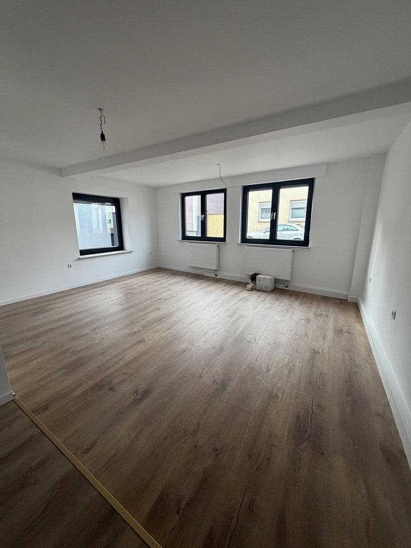 Predaj domu 115 m², pozemek 500 m², Untere Hauptstraße 17, Herxheim bei Landau/Pfalz, Porýnie-Falcko Predaj domu 115 m², pozemek 500 m², Untere Hauptstraße 17, Herxheim bei Landau/Pfalz, Porýnie-Falcko