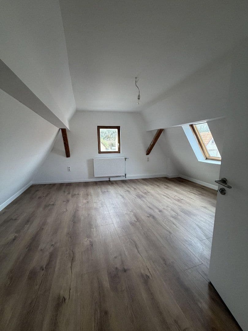 Predaj domu 115 m², pozemek 500 m², Untere Hauptstraße 17, Herxheim bei Landau/Pfalz, Porýnie-Falcko Predaj domu 115 m², pozemek 500 m², Untere Hauptstraße 17, Herxheim bei Landau/Pfalz, Porýnie-Falcko