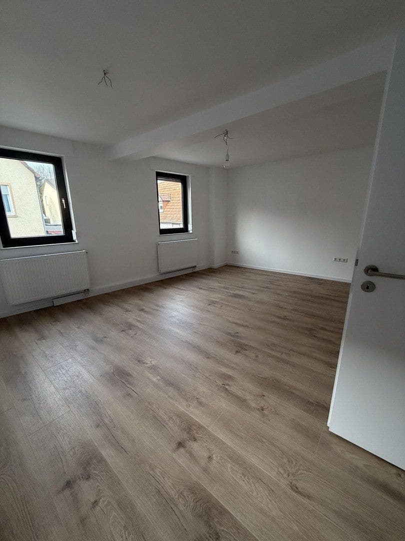 Predaj domu 115 m², pozemek 500 m², Untere Hauptstraße 17, Herxheim bei Landau/Pfalz, Porýnie-Falcko Predaj domu 115 m², pozemek 500 m², Untere Hauptstraße 17, Herxheim bei Landau/Pfalz, Porýnie-Falcko