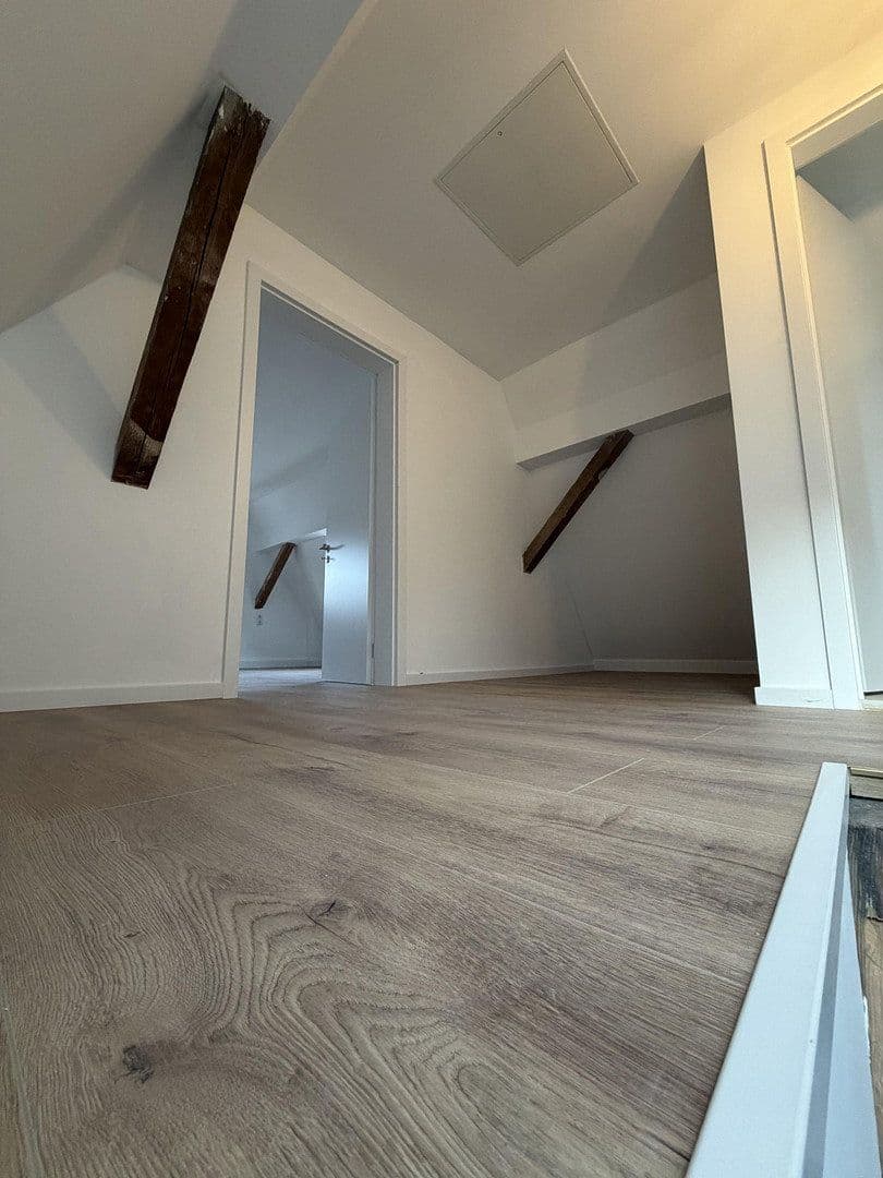 Predaj domu 115 m², pozemek 500 m², Untere Hauptstraße 17, Herxheim bei Landau/Pfalz, Porýnie-Falcko Predaj domu 115 m², pozemek 500 m², Untere Hauptstraße 17, Herxheim bei Landau/Pfalz, Porýnie-Falcko