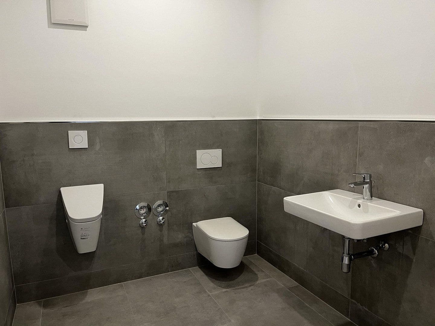 Prenájom kancelárie 153 m², Philippsburg, Bádensko-Wurttembersko Prenájom kancelárie 153 m², Philippsburg, Bádensko-Wurttembersko