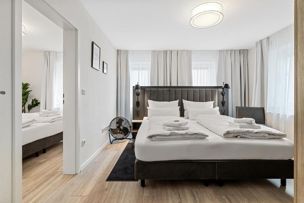 Predaj domu 250 m², pozemek 346 m², Herzogenaurach, Bavorsko Predaj domu 250 m², pozemek 346 m², Herzogenaurach, Bavorsko