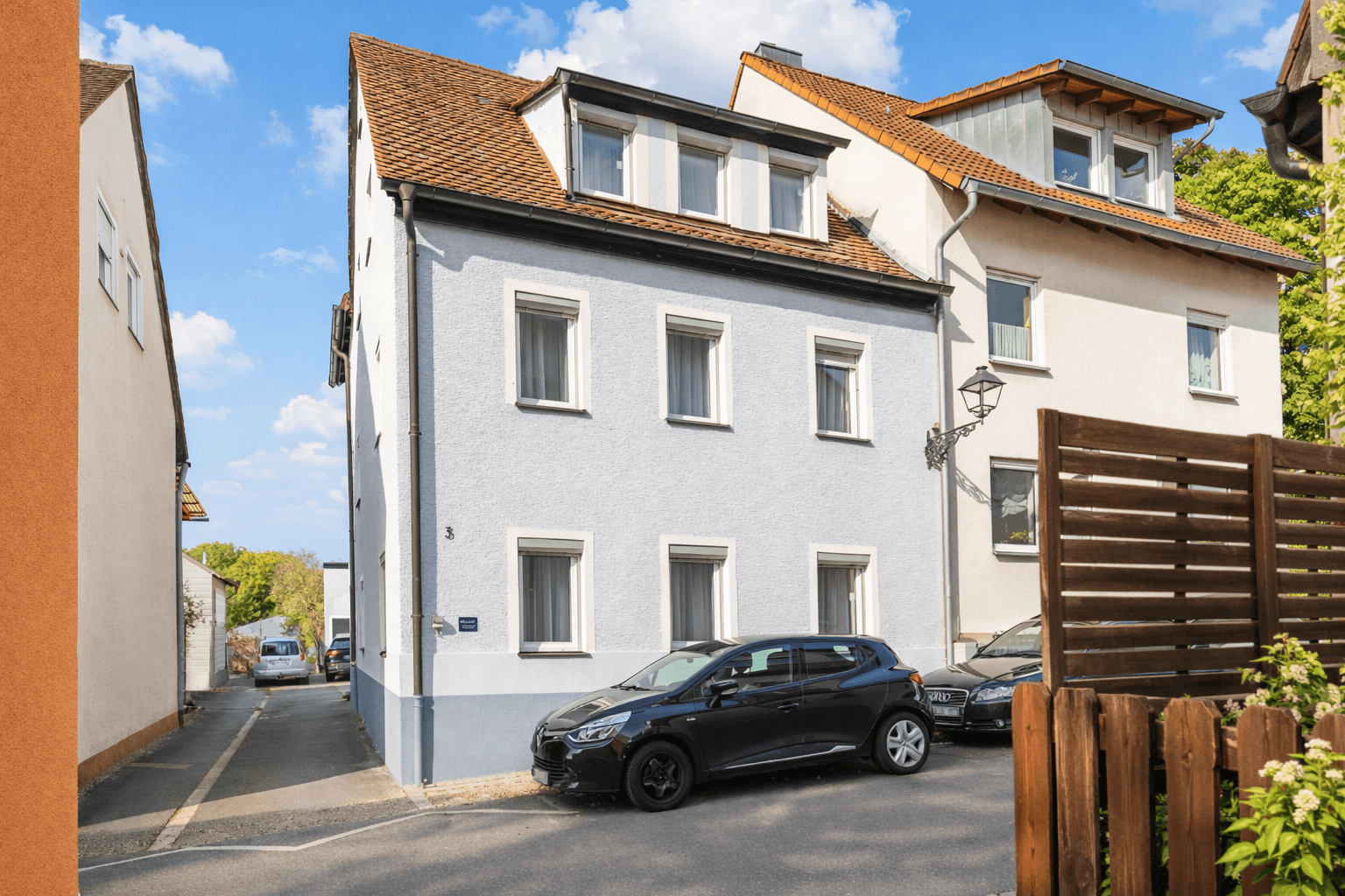 Predaj domu 250 m², pozemek 346 m², Herzogenaurach, Bavorsko Predaj domu 250 m², pozemek 346 m², Herzogenaurach, Bavorsko