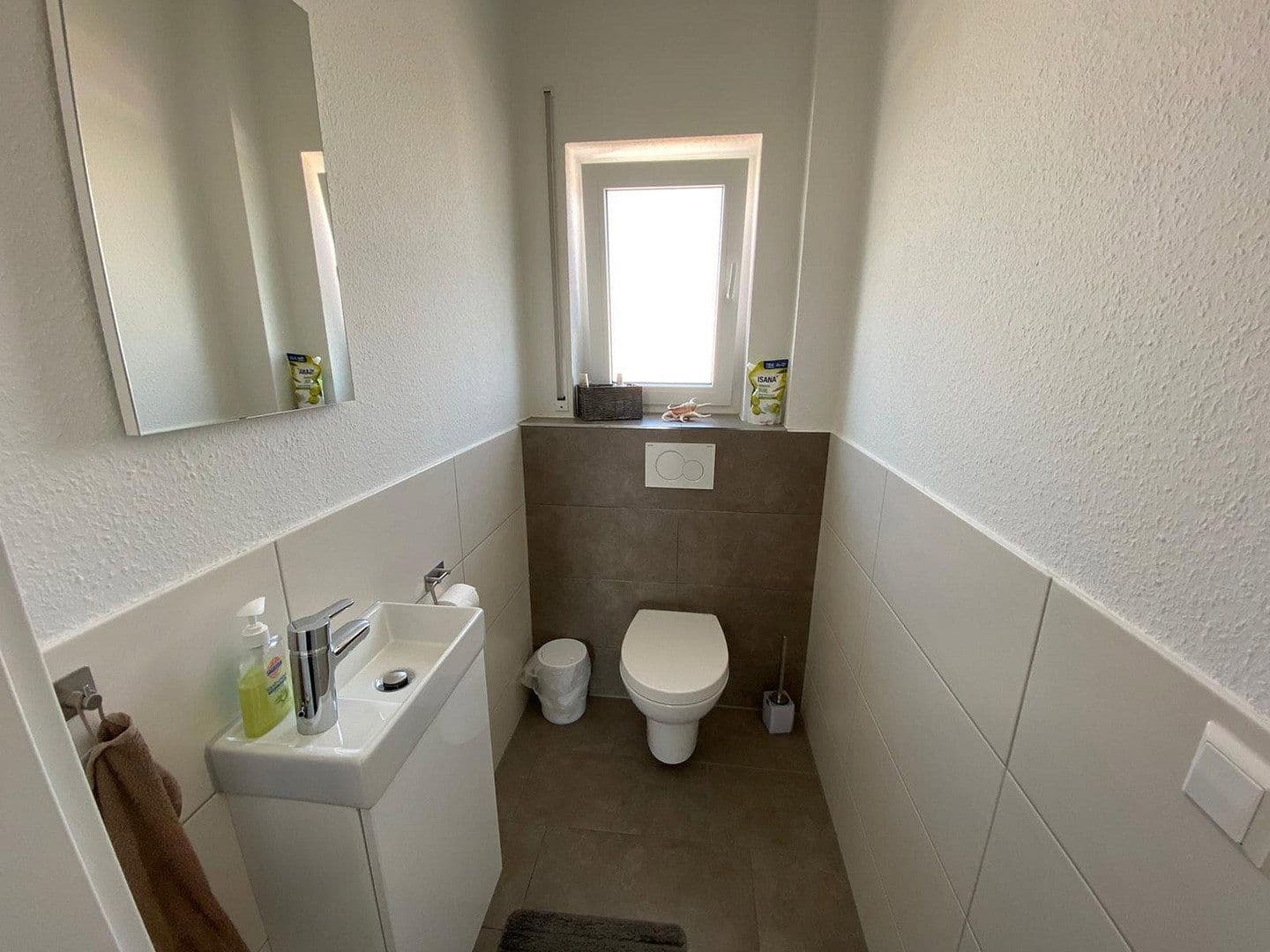 Prenájom bytu 3-izbový 115 m², Erhard Schnepf Straße 2, Bad Wimpfen, Bádensko-Wurttembersko Prenájom bytu 3-izbový 115 m², Erhard Schnepf Straße 2, Bad Wimpfen, Bádensko-Wurttembersko