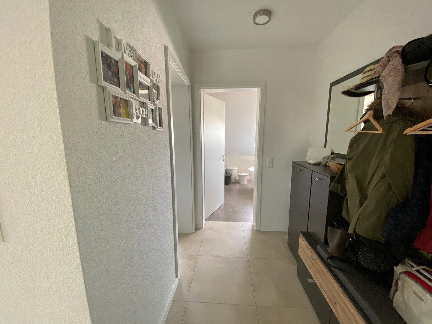 Prenájom bytu 3-izbový 115 m², Erhard Schnepf Straße 2, Bad Wimpfen, Bádensko-Wurttembersko Prenájom bytu 3-izbový 115 m², Erhard Schnepf Straße 2, Bad Wimpfen, Bádensko-Wurttembersko