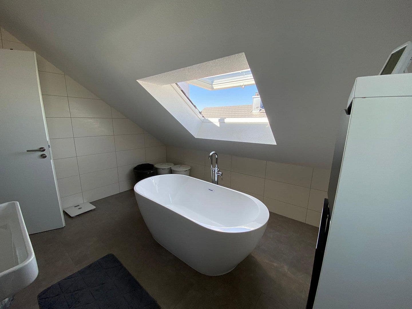 Prenájom bytu 3-izbový 115 m², Erhard Schnepf Straße 2, Bad Wimpfen, Bádensko-Wurttembersko Prenájom bytu 3-izbový 115 m², Erhard Schnepf Straße 2, Bad Wimpfen, Bádensko-Wurttembersko