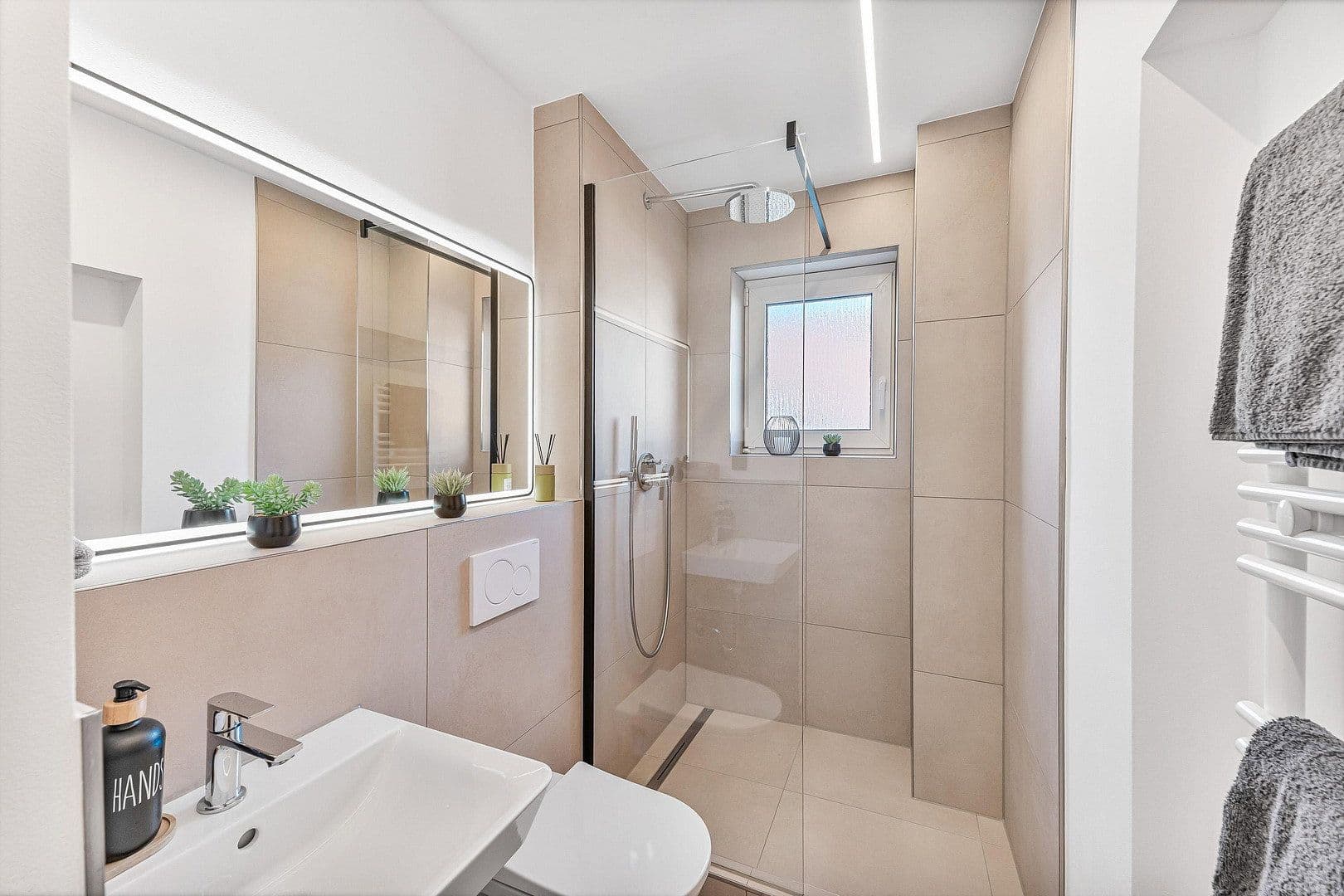 Predaj bytu 2-izbový 62 m², Brunnenstraße 46b, Augsburg, Bavorsko Predaj bytu 2-izbový 62 m², Brunnenstraße 46b, Augsburg, Bavorsko