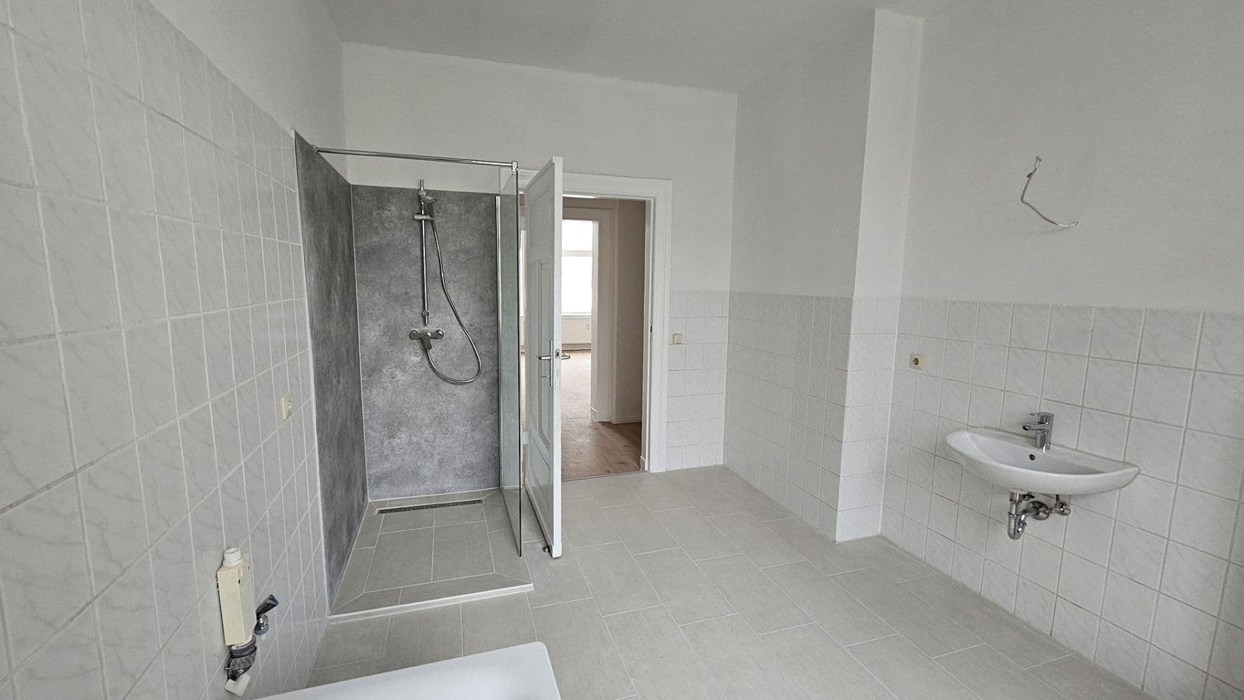 Prenájom bytu 3-izbový 92 m², Magdeburg, Sasko-Anhaltsko Prenájom bytu 3-izbový 92 m², Magdeburg, Sasko-Anhaltsko