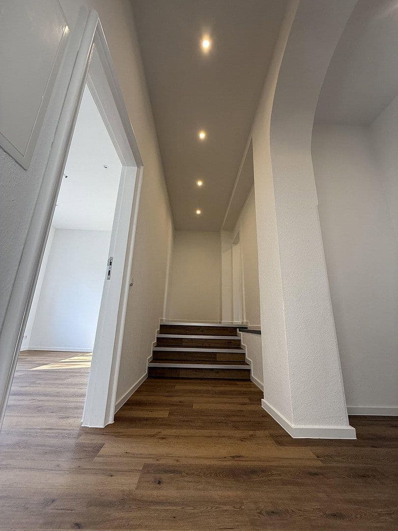 Prenájom bytu 4-izbový 97 m², Berliner Straße 61, Bernau, Brandenbursko Prenájom bytu 4-izbový 97 m², Berliner Straße 61, Bernau, Brandenbursko