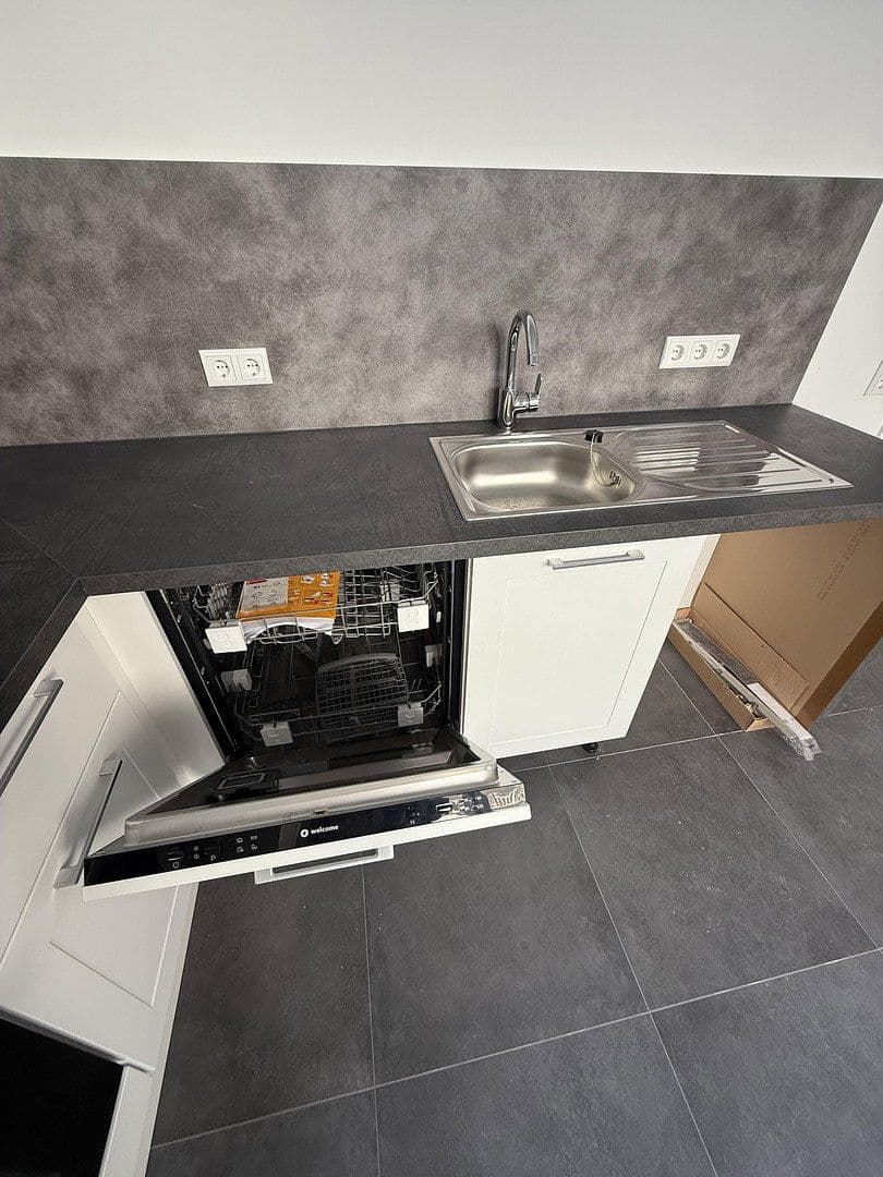 Prenájom bytu 4-izbový 97 m², Berliner Straße 61, Bernau, Brandenbursko Prenájom bytu 4-izbový 97 m², Berliner Straße 61, Bernau, Brandenbursko