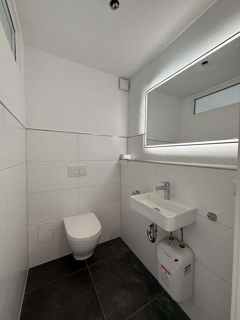 Prenájom bytu 4-izbový 97 m², Berliner Straße 61, Bernau, Brandenbursko Prenájom bytu 4-izbový 97 m², Berliner Straße 61, Bernau, Brandenbursko