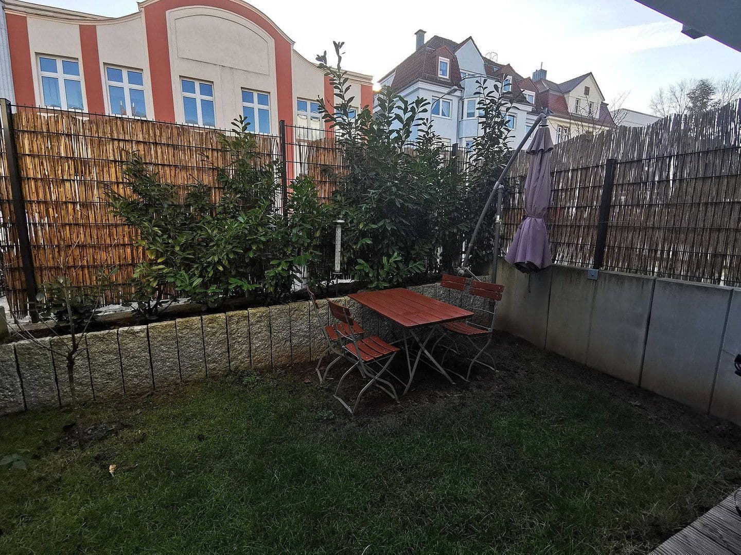 Prenájom bytu 3-izbový 80 m², Wienerstraße 123, Frankfurt am Main, Hesensko Prenájom bytu 3-izbový 80 m², Wienerstraße 123, Frankfurt am Main, Hesensko