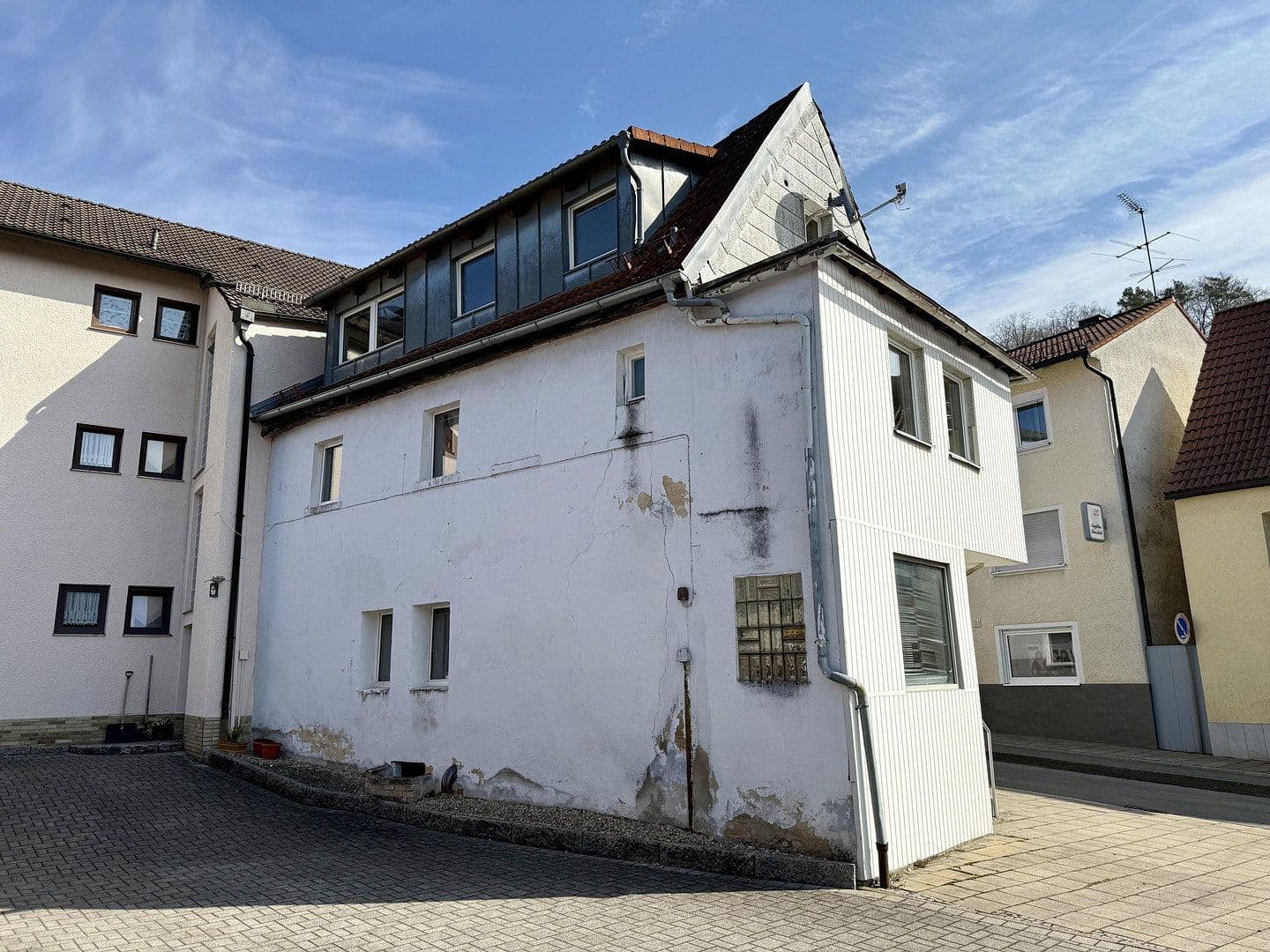 Predaj domu 126 m², pozemek 72 m², Pezoldstr. 26, Gößweinstein, Bavorsko Predaj domu 126 m², pozemek 72 m², Pezoldstr. 26, Gößweinstein, Bavorsko