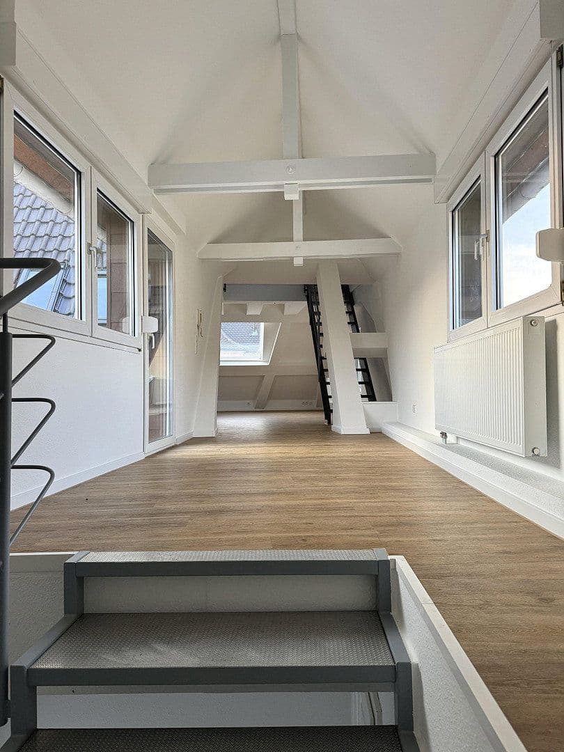 Prenájom bytu 3-izbový 84 m², Bad Krozingen, Bádensko-Wurttembersko Prenájom bytu 3-izbový 84 m², Bad Krozingen, Bádensko-Wurttembersko