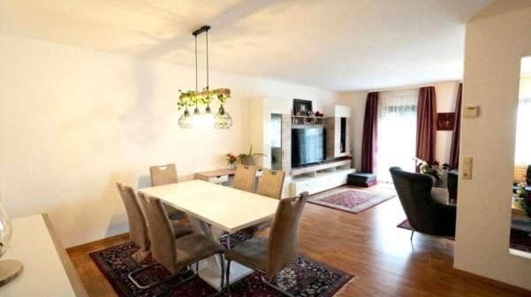 Predaj domu 123 m², pozemek 198 m², Groß-Gerau, Hesensko Predaj domu 123 m², pozemek 198 m², Groß-Gerau, Hesensko