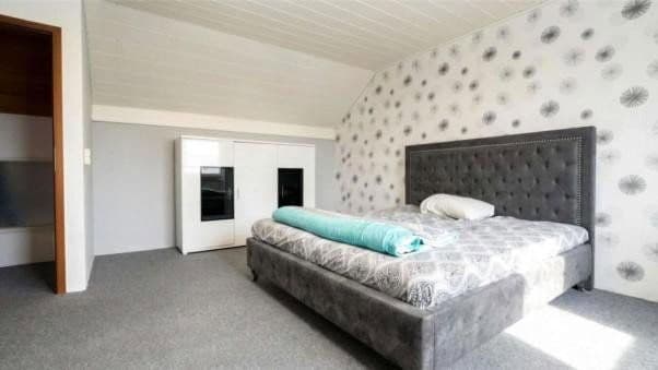 Predaj domu 123 m², pozemek 198 m², Groß-Gerau, Hesensko Predaj domu 123 m², pozemek 198 m², Groß-Gerau, Hesensko