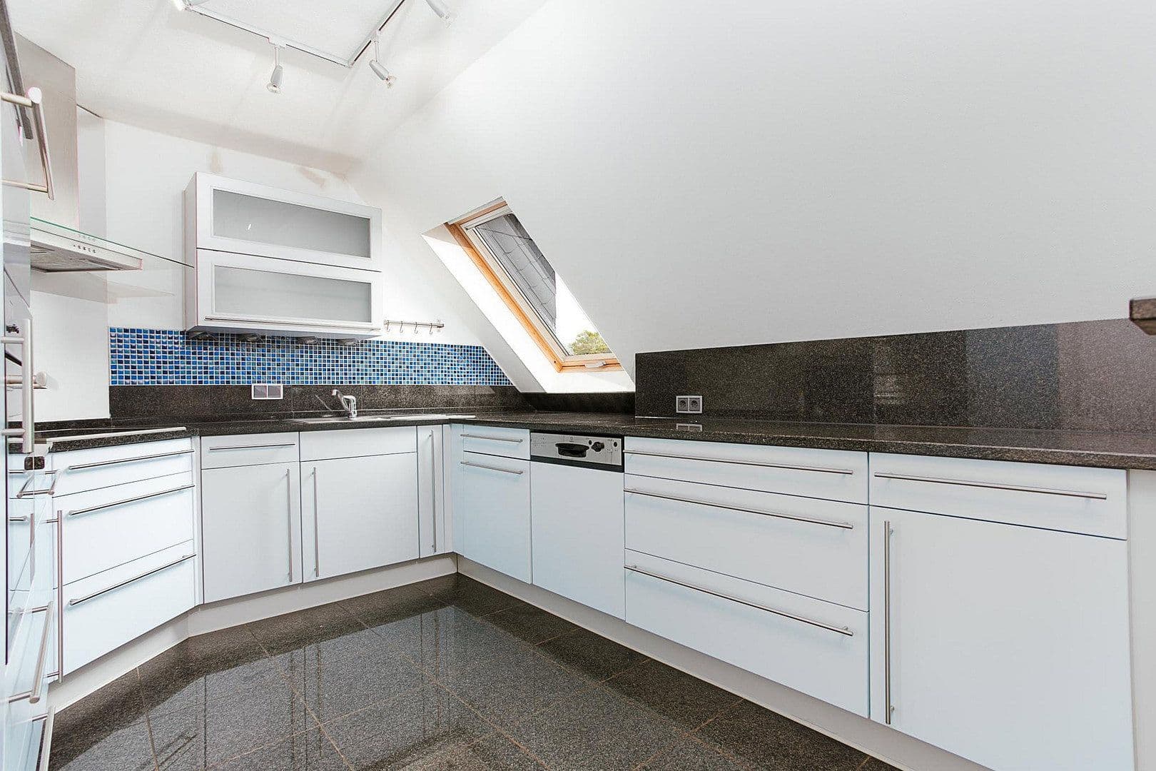 Predaj bytu 4-izbový 130 m², Bergheim, Severné Porýnie - Westfálsko Predaj bytu 4-izbový 130 m², Bergheim, Severné Porýnie - Westfálsko