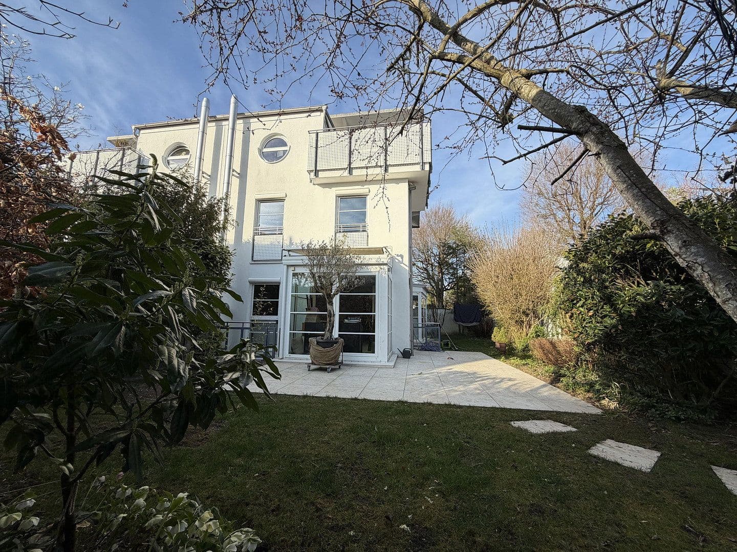 Prenájom domu 180 m², pozemek 370 m², Gräfelfing, Bavorsko Prenájom domu 180 m², pozemek 370 m², Gräfelfing, Bavorsko