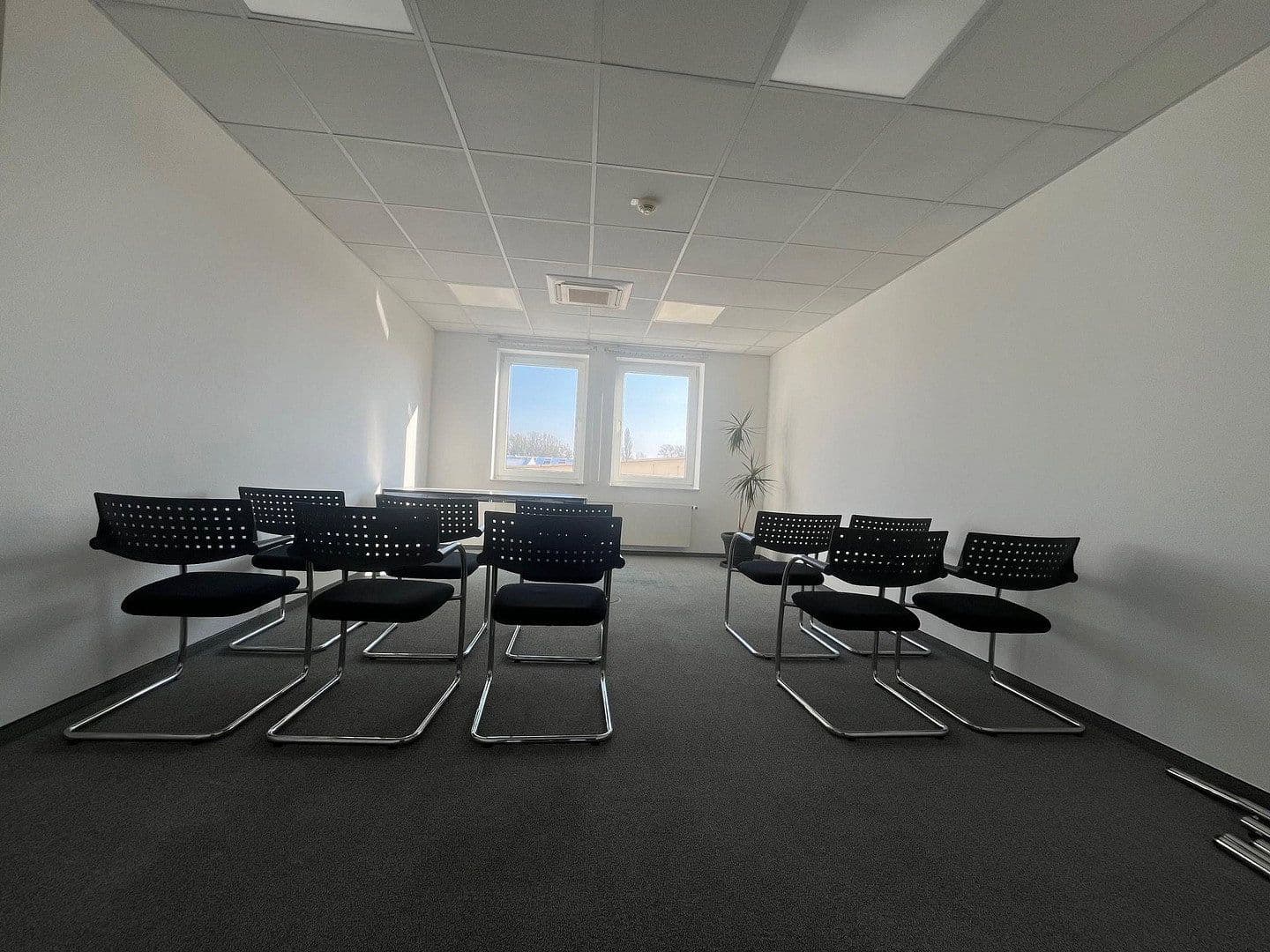 Prenájom kancelárie 44 m², Wilhelmstr. 78, Reilingen, Bádensko-Wurttembersko Prenájom kancelárie 44 m², Wilhelmstr. 78, Reilingen, Bádensko-Wurttembersko