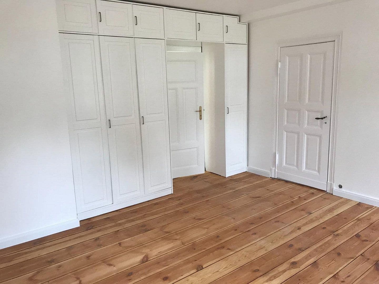 Prenájom bytu 3-izbový 79 m², Berlin, Berlín Prenájom bytu 3-izbový 79 m², Berlin, Berlín