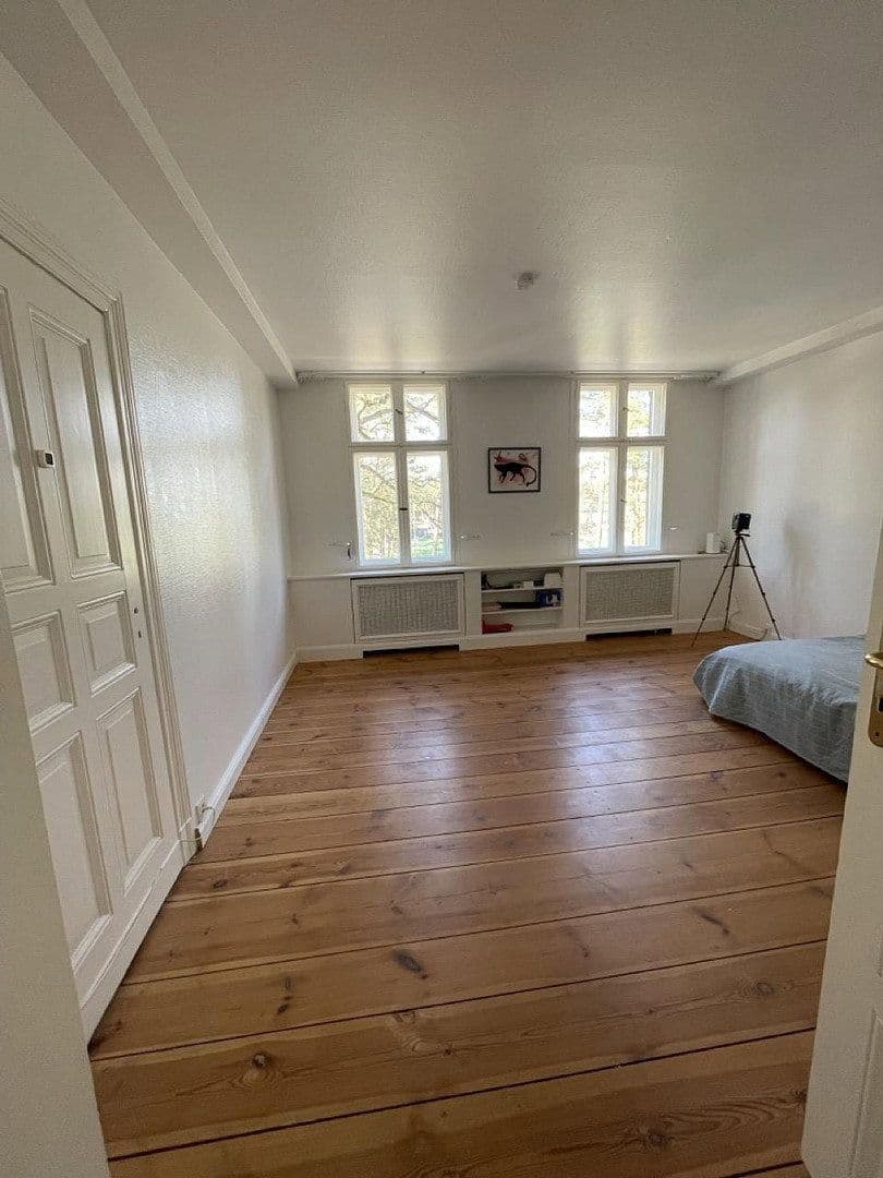 Prenájom bytu 3-izbový 79 m², Berlin, Berlín Prenájom bytu 3-izbový 79 m², Berlin, Berlín