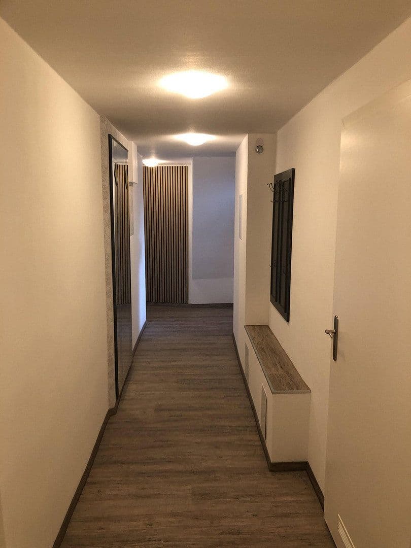 Prenájom bytu 4-izbový 105 m², Wilkau-Haßlau, Sasko Prenájom bytu 4-izbový 105 m², Wilkau-Haßlau, Sasko